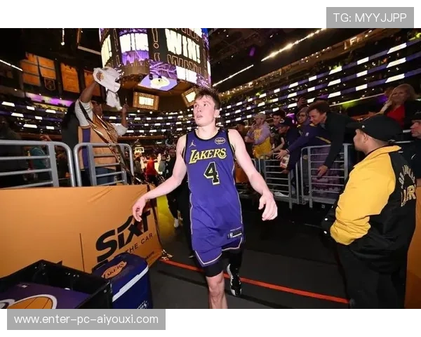 克内克特强势发挥，成为场上焦点