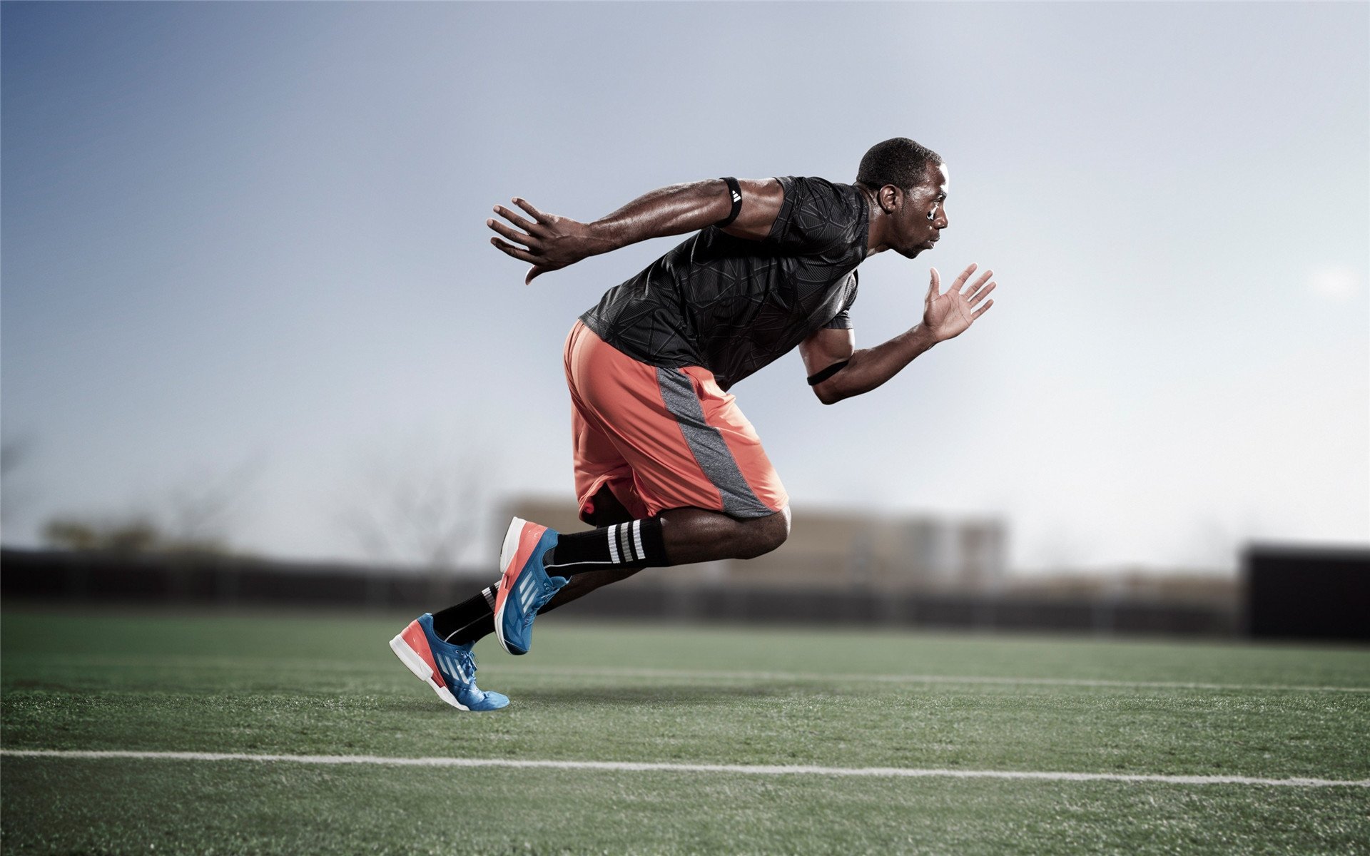 “广州队举办青少年足球体验营”，广州足球青训机构