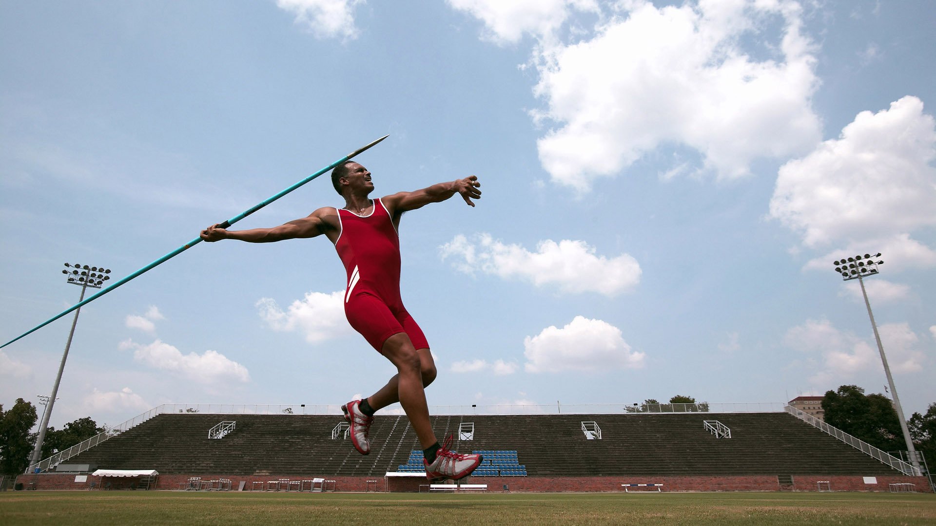 “未来足球运动科学训练在国内全面推行”，未来足球技术的发展方向